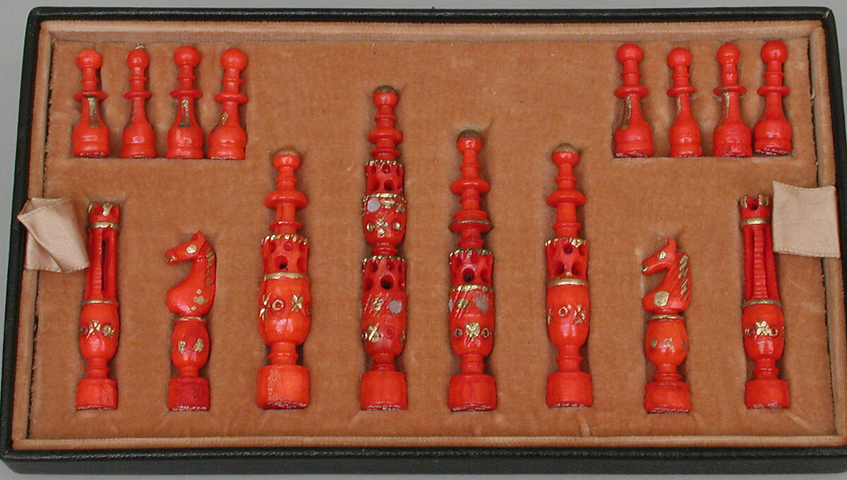 Chessmen (32) and box, Bone, wood, Mexican