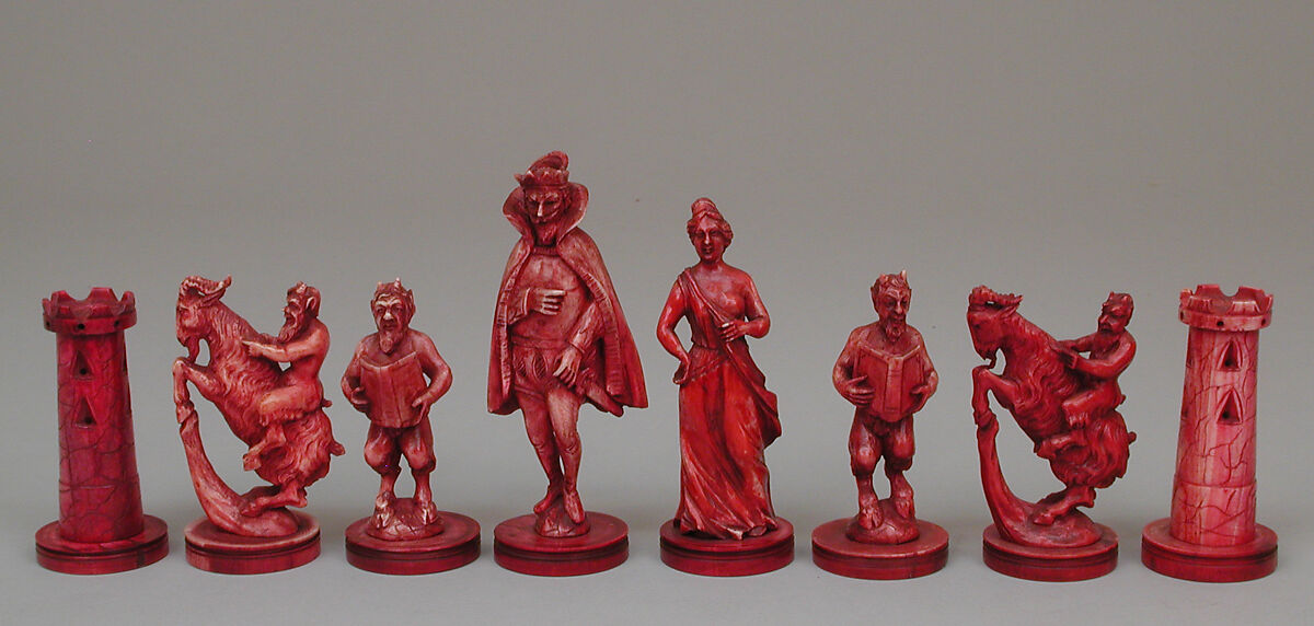 Chessmen (32), Ivory, Italian