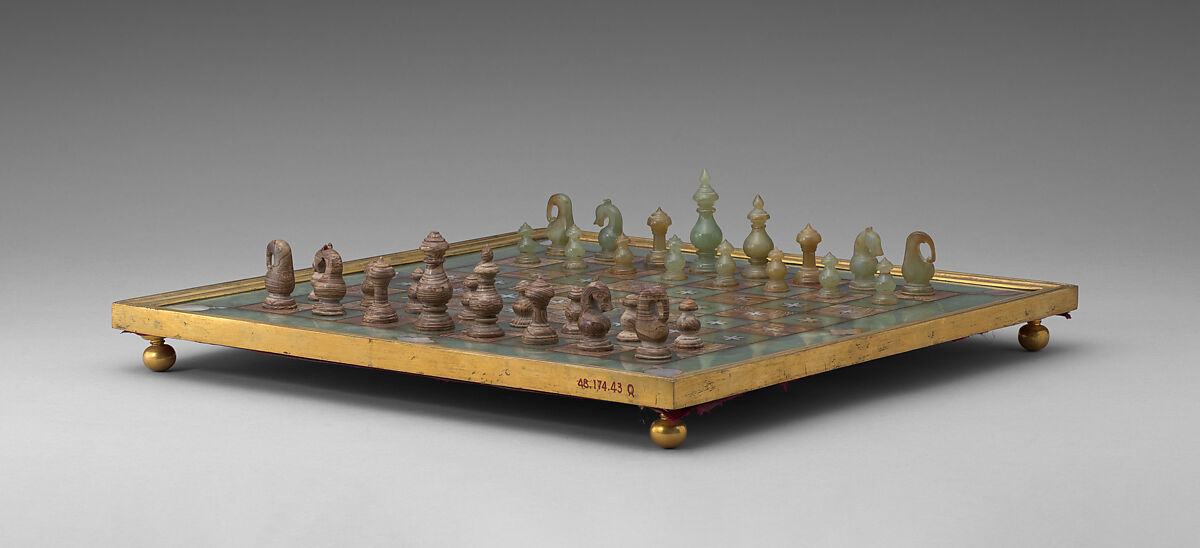 Chessmen (32) and board with box, Jade, brown onyx marble, bronze, mother-of-pearl, Indian