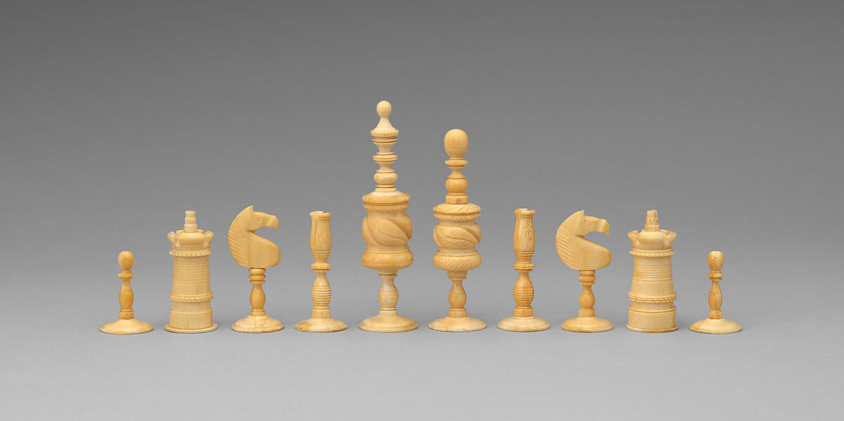 Chessmen (32), Bone, British