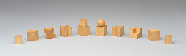 Chessmen (32) in box