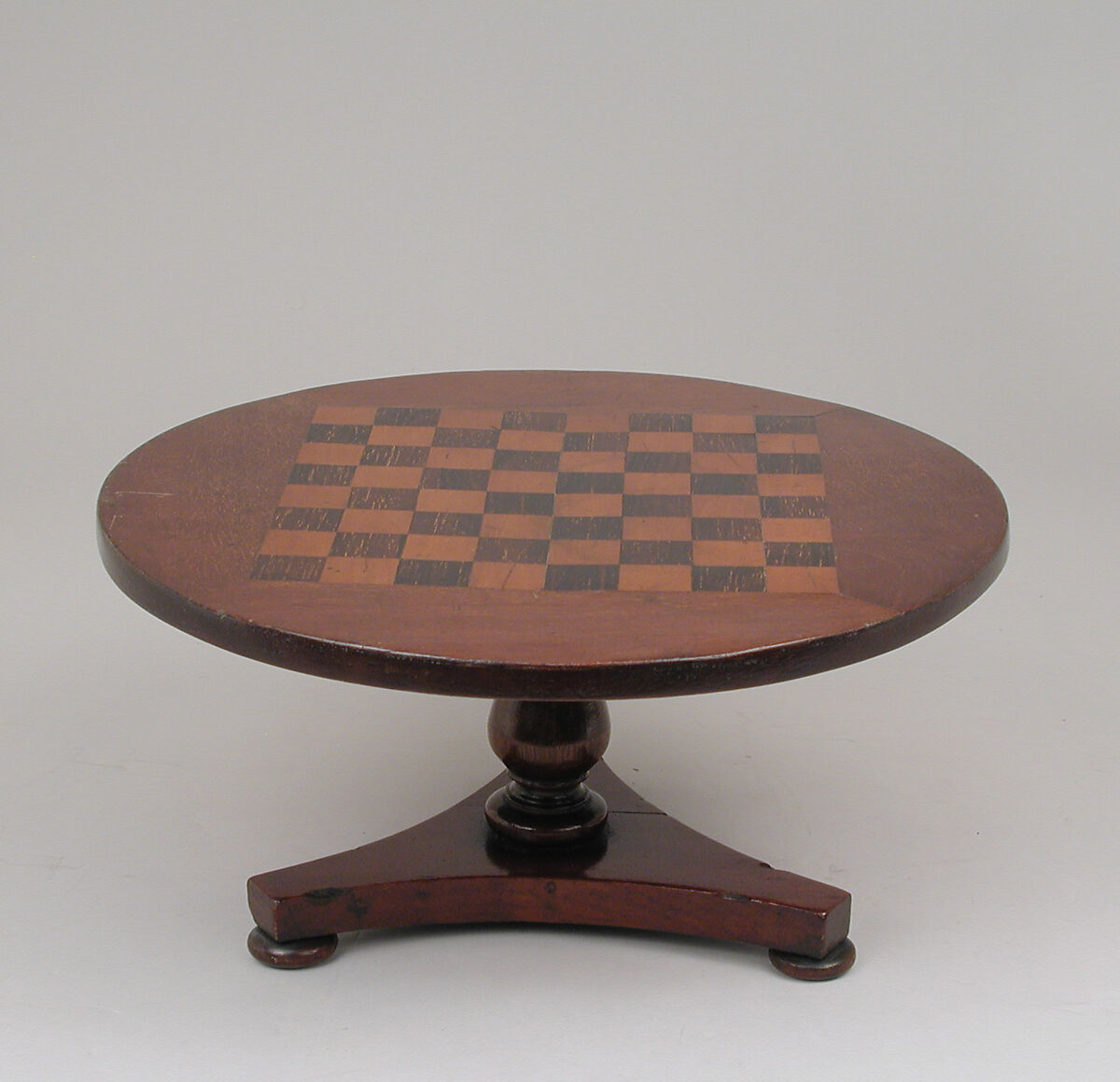 Chessboard, Mahogany and fruitwood, French 