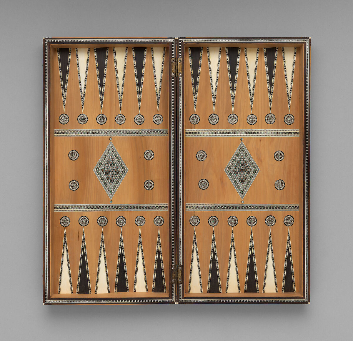 Box-board for chess and backgammon, Wood, silver, ivory, paste, Indian