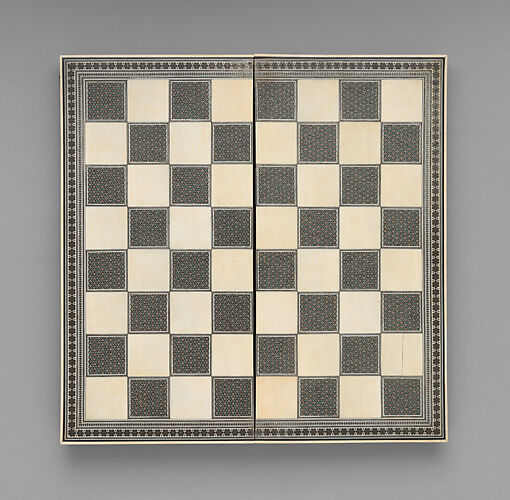 Box-board for chess and backgammon