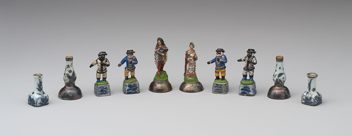 Chessmen (32), Porcelain, German, Franconia, possibly Bayreuth