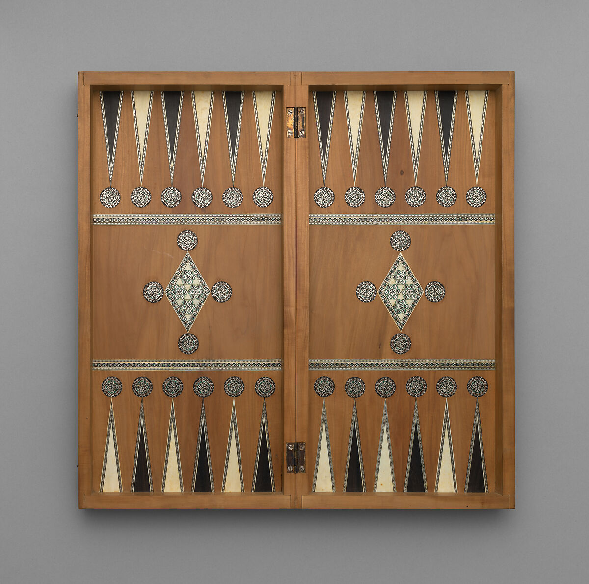 Box-board for chess and backgammon, Wood, ivory, silver, Indian