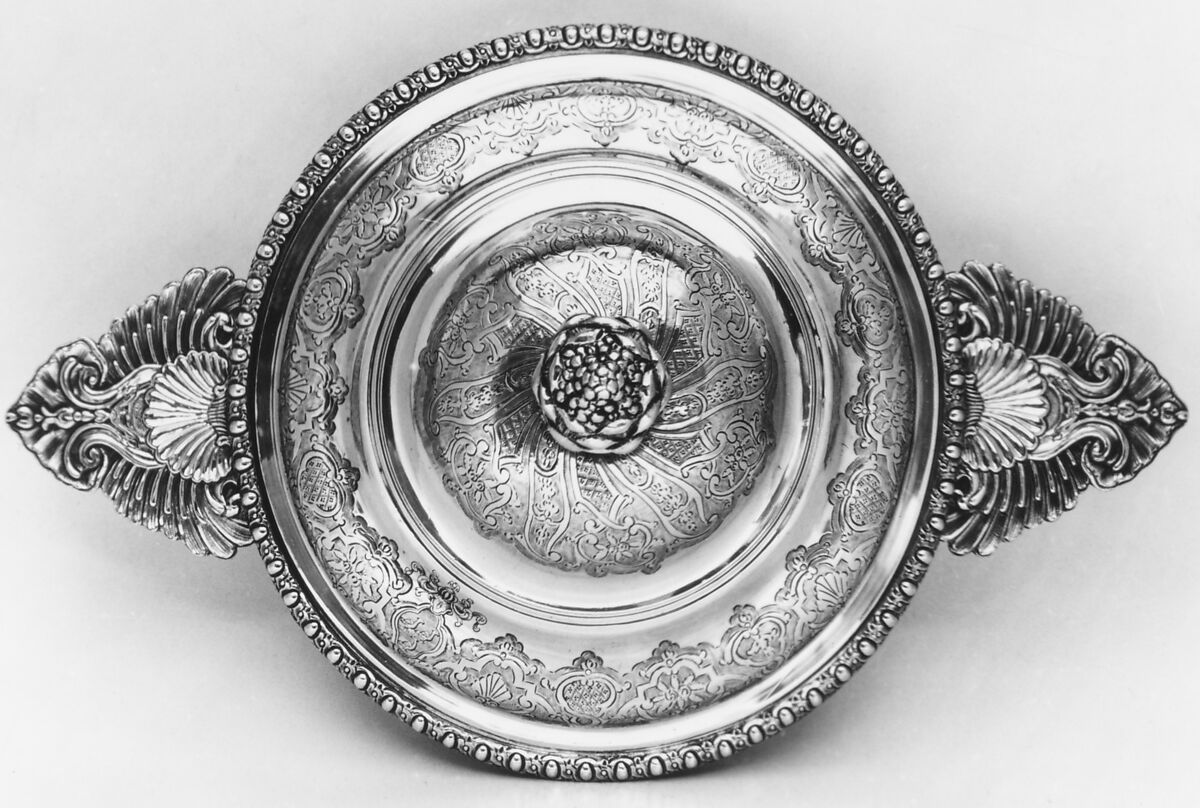 Broth bowl with cover (écuelle), Pierre-Henry Chéret (master 1741, retired 1777, died 1787), Silver, French, Paris