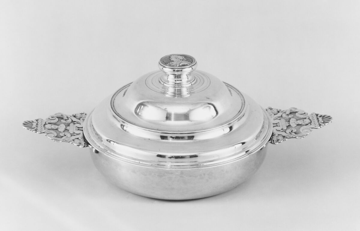 Broth bowl with cover (écuelle), François-Isaac Balduc (master 1724, active 1768), Silver, French, Sens (Paris Mint) 