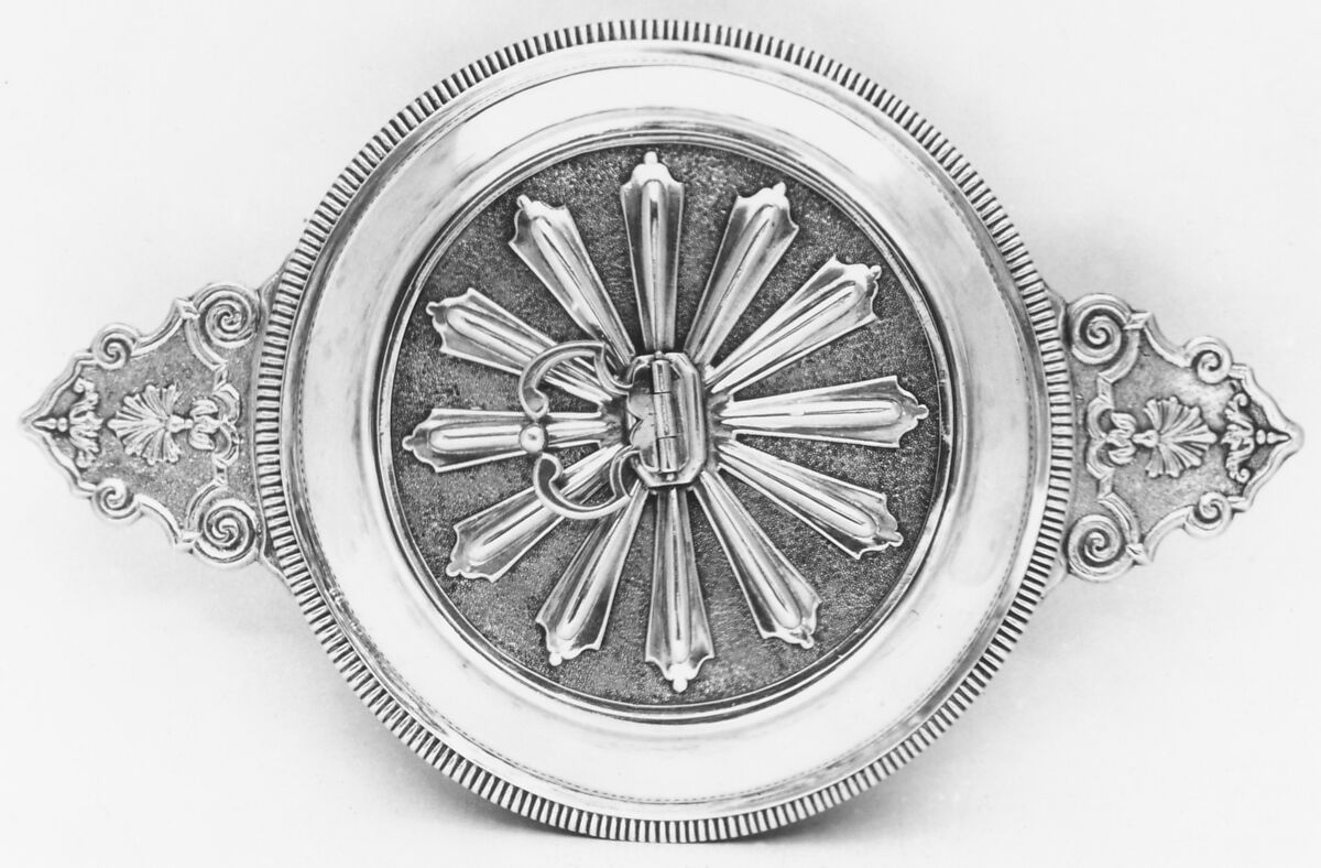 Bowl with cover (Écuelle), possibly Nicolas II Fauveau the Elder (active ca. 1672–1724), Silver, French, possibly Bordeaux