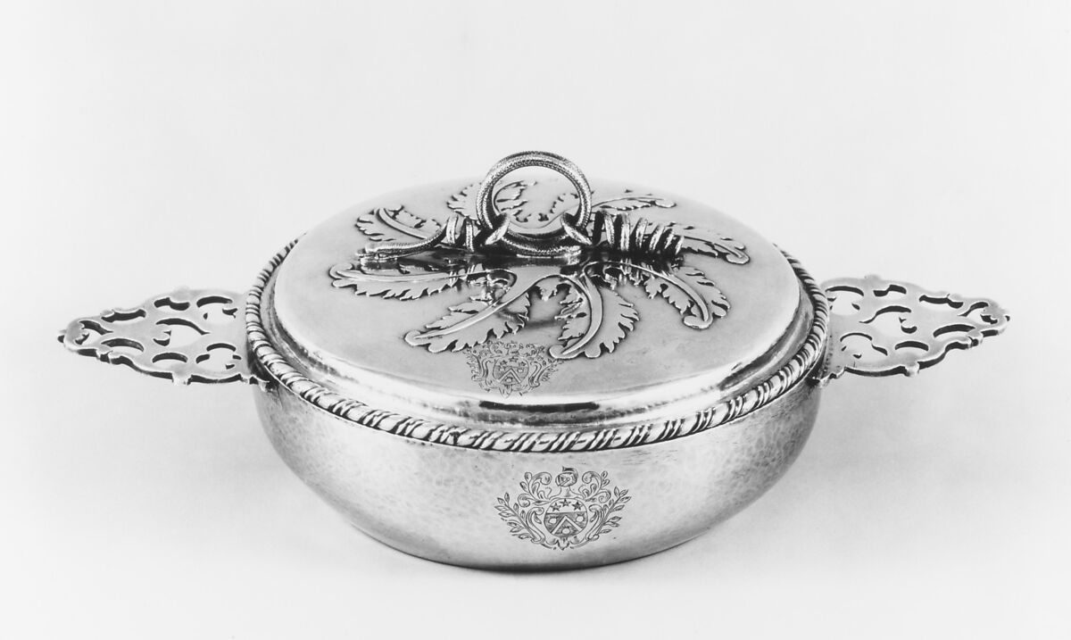 Bowl with cover (Écuelle), L.G., Silver, French, Nîmes (Montpellier Mint) 