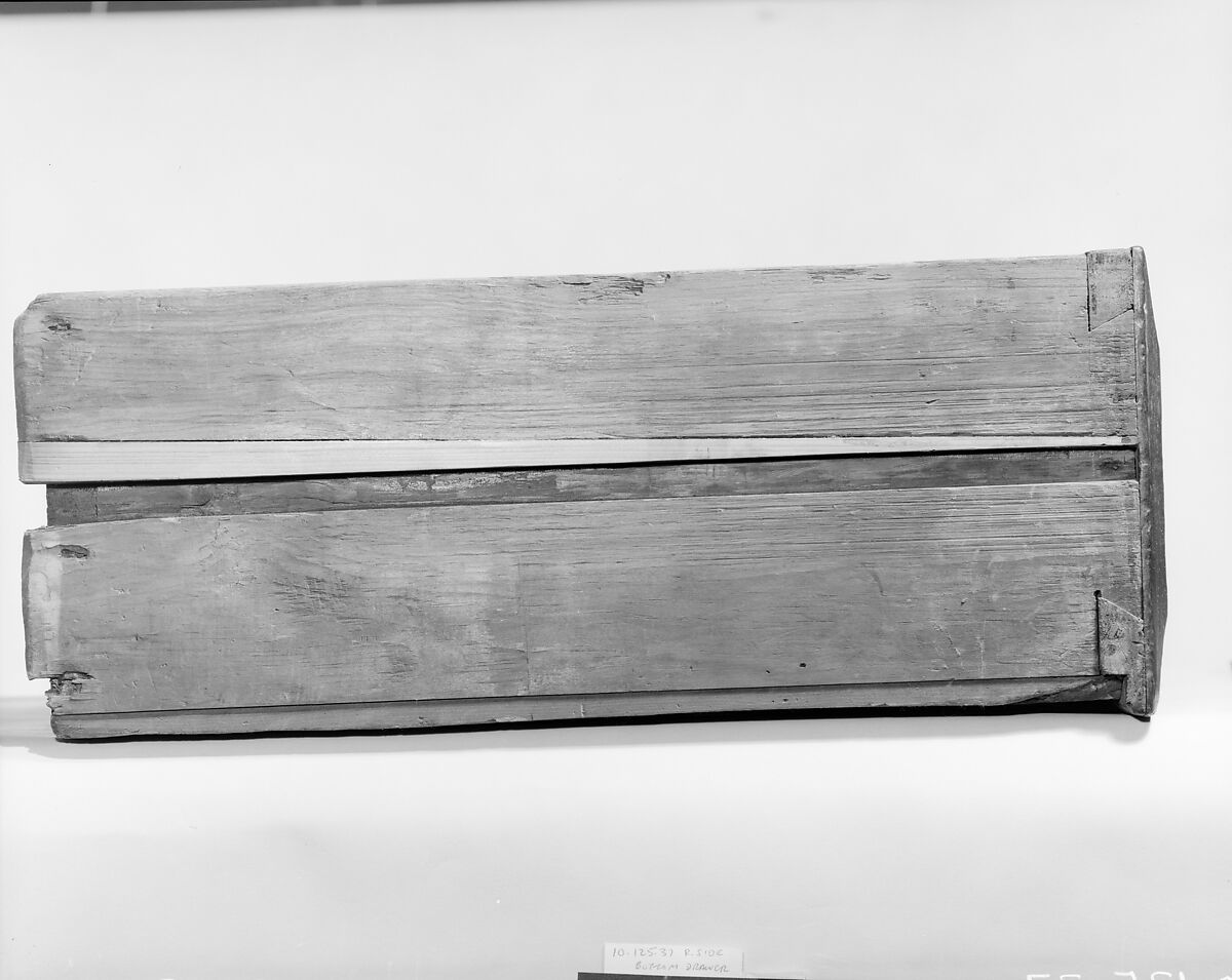 Chest of Drawers, Oak, pine, American