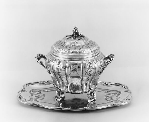 Sugar bowl with cover and tray