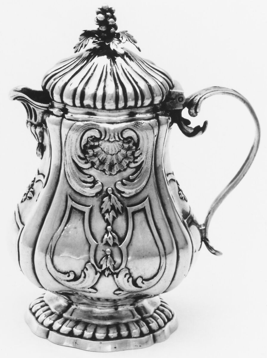 Mustard pot, Joseph Opinel (master 1749), Silver, French, Dôle (Besançon Mint) 