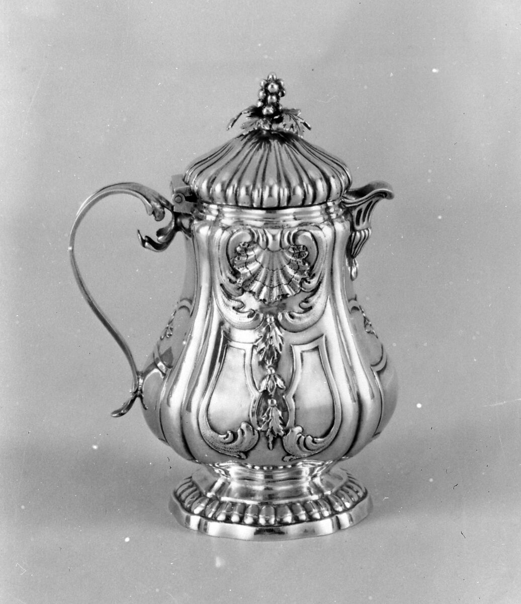Mustard pot, Joseph Opinel (master 1749), Silver, French, Dôle (Besançon Mint)
