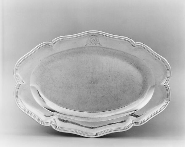 Oval dish