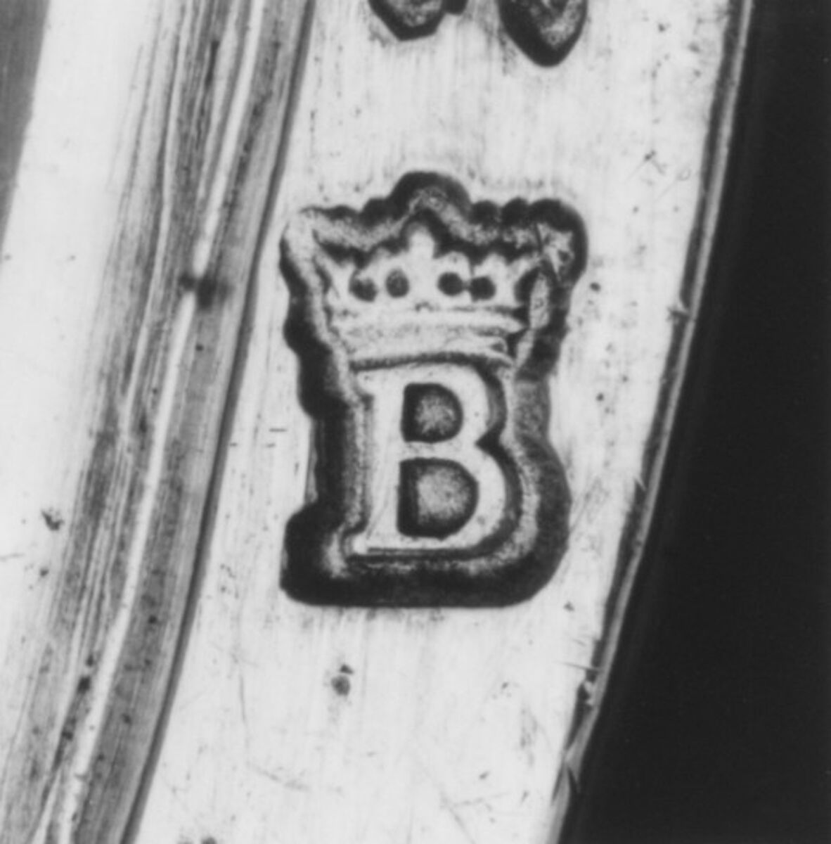 Plate with the arms of Jean-Euverte Miron de la Mothe (1757–1835) and his wife, Angélique Crignon de Bonvalet (1746-1839), Alexis Micalef (master 1756, transferred to Lyons 1773, active Lyons 1788), Silver, French, Paris