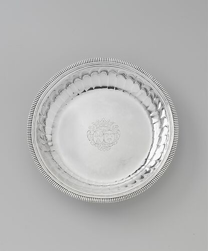 Dish (one of a pair)
