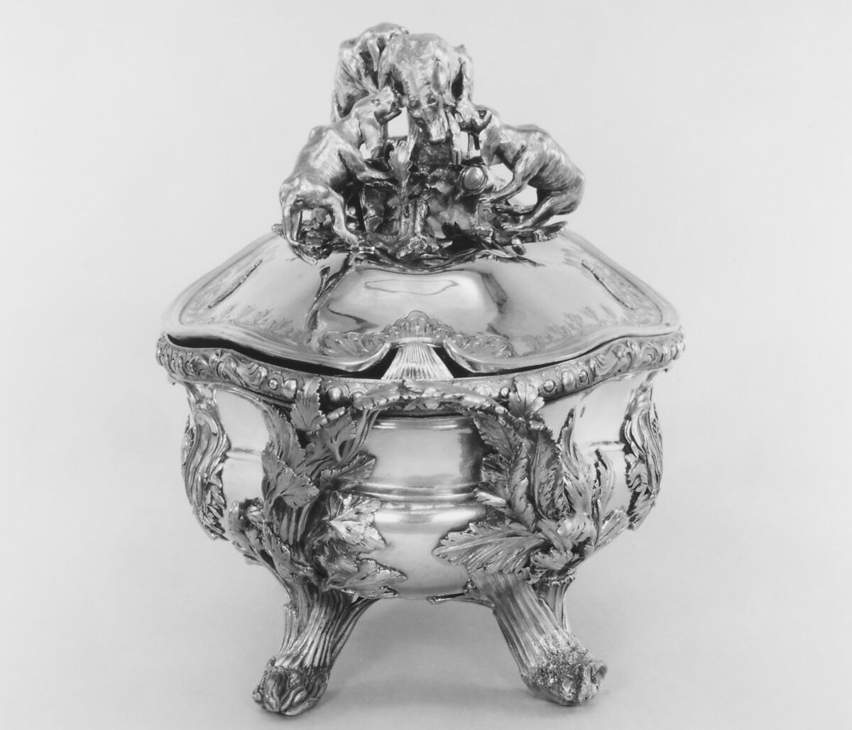 Tureen with cover, Edme-Pierre Balzac (1705–ca. 1786, master 1739, recorded 1781), Silver, French, Paris