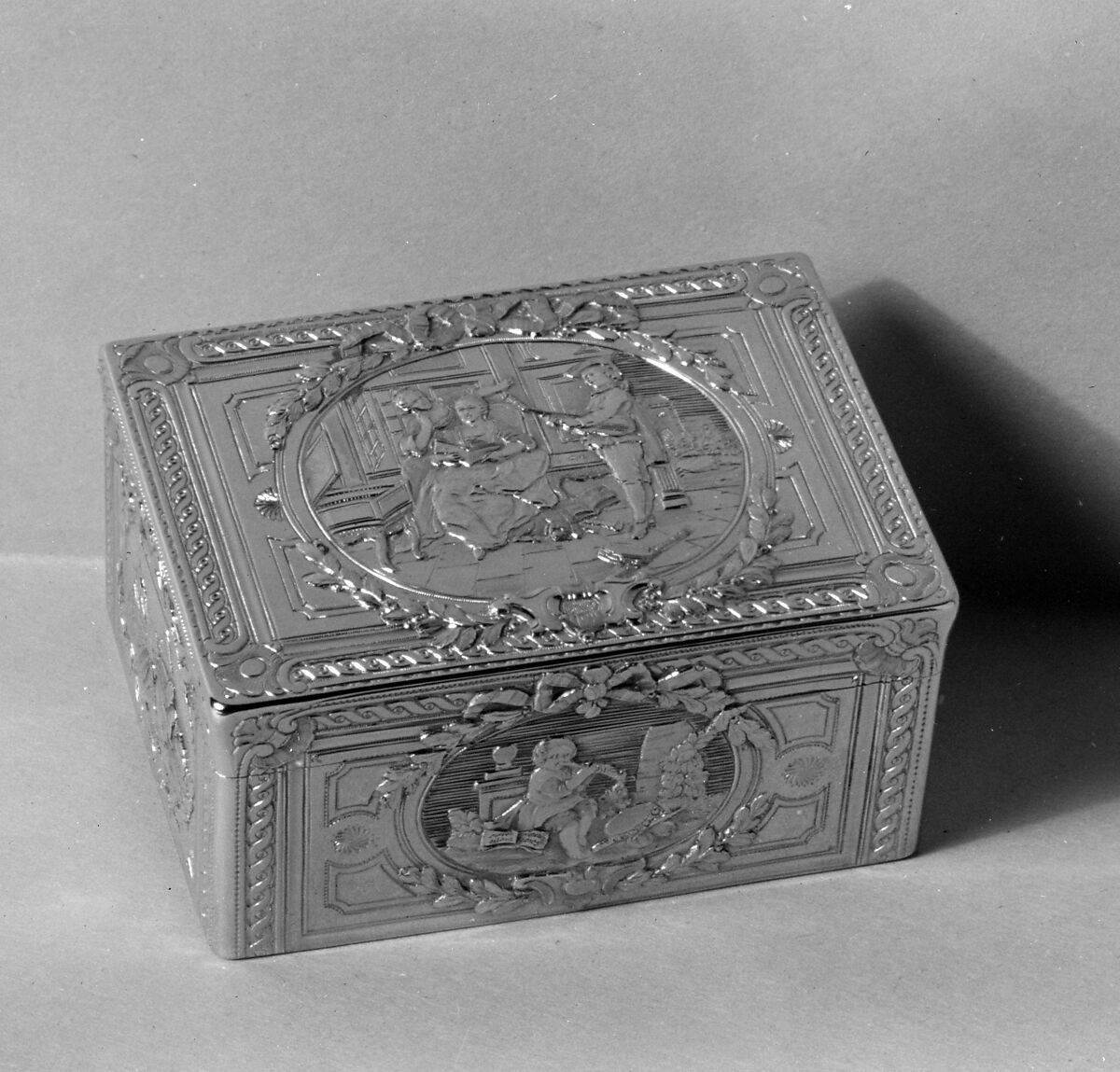 Snuffbox, Paul Robert (French, 1720–1779, master 1747), Gold, French, Paris 