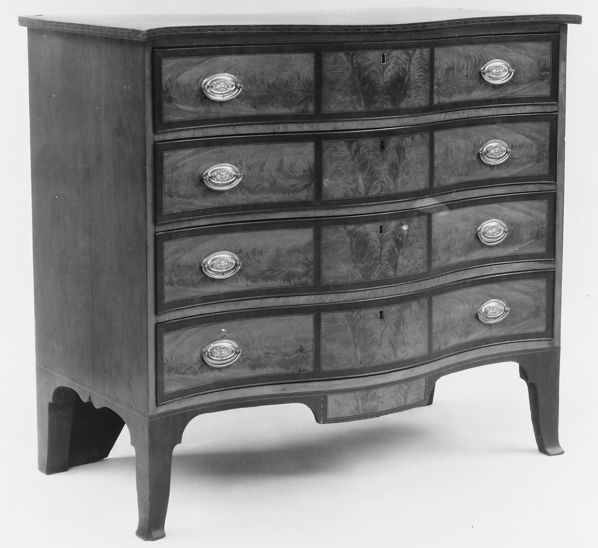 Chest of drawers, Mahogany, mahogany and birch veneers with yellow poplar, white pine, American