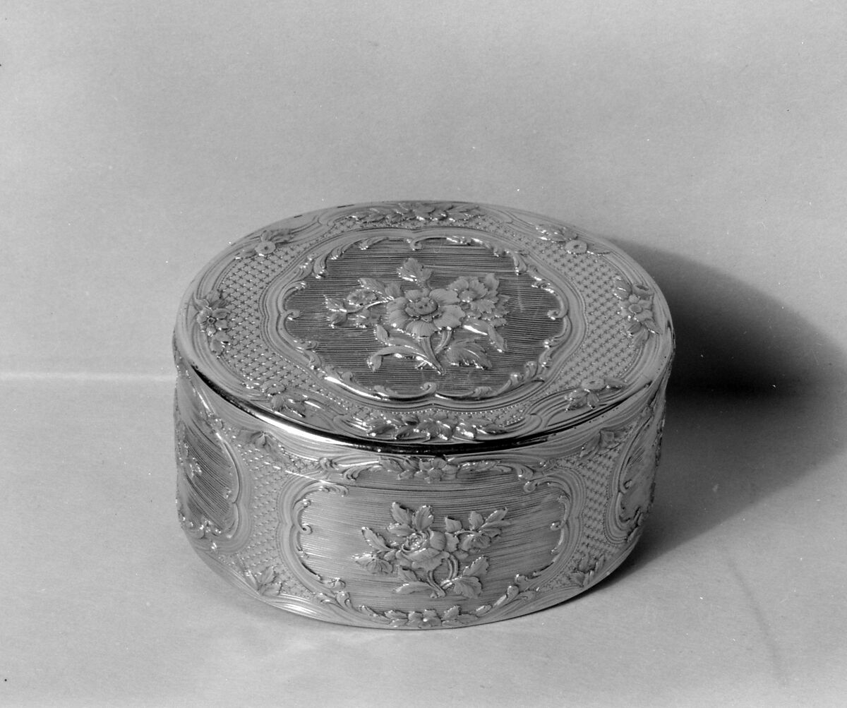 Snuffbox, Jean-Charles-Simphorien Dubos (born 1719, master 1748, retired by 1766, recorded 1781), Gold, French, Paris 
