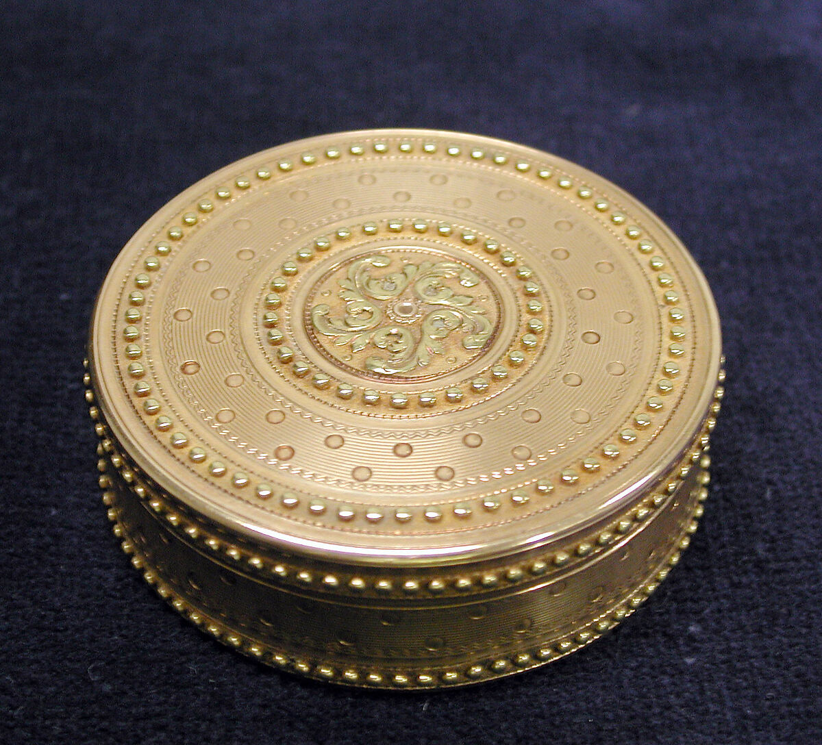Box, Probably by Barthélemy Cabaille (master 1775; active 1791), Gold, French, Paris 