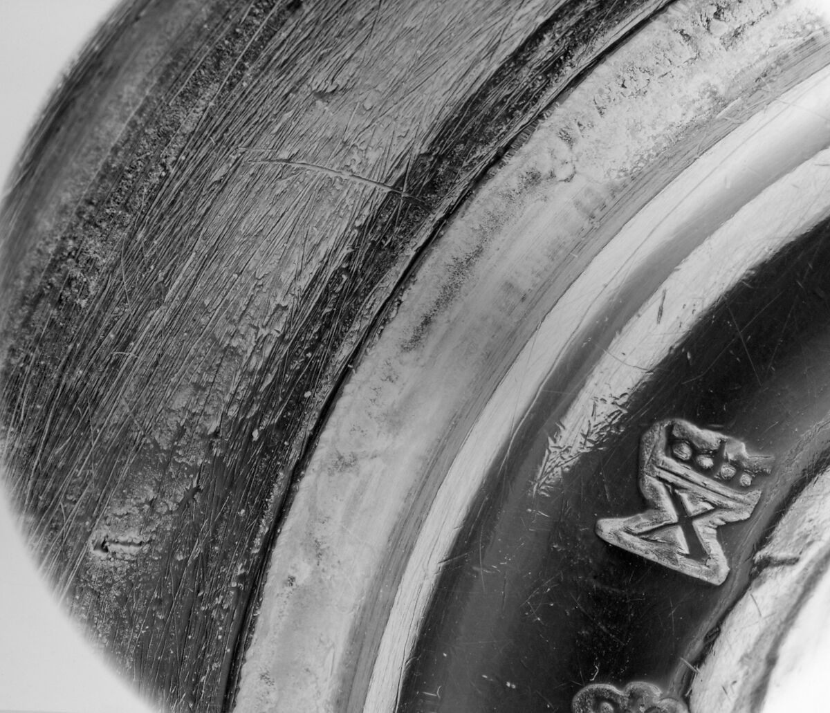 Sealing wax case (étui), Probably by Jean Ducrollay (French, born 1709, master 1734, recorded 1760), Gold, enamel, French, Paris