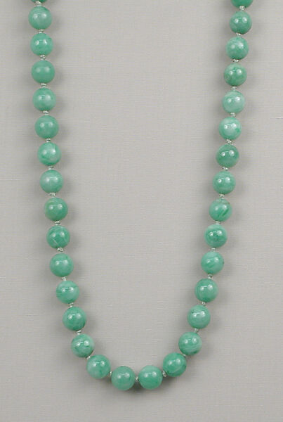 Necklace (rope), Jade, European 