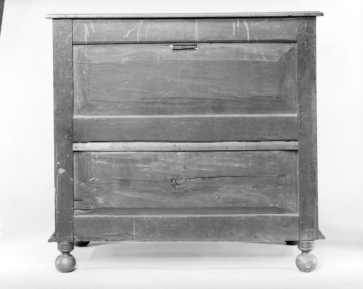 Chest of drawers, Attributed to The Symonds Shop Tradition, Red oak, walnut, cedar, maple, white pine, American