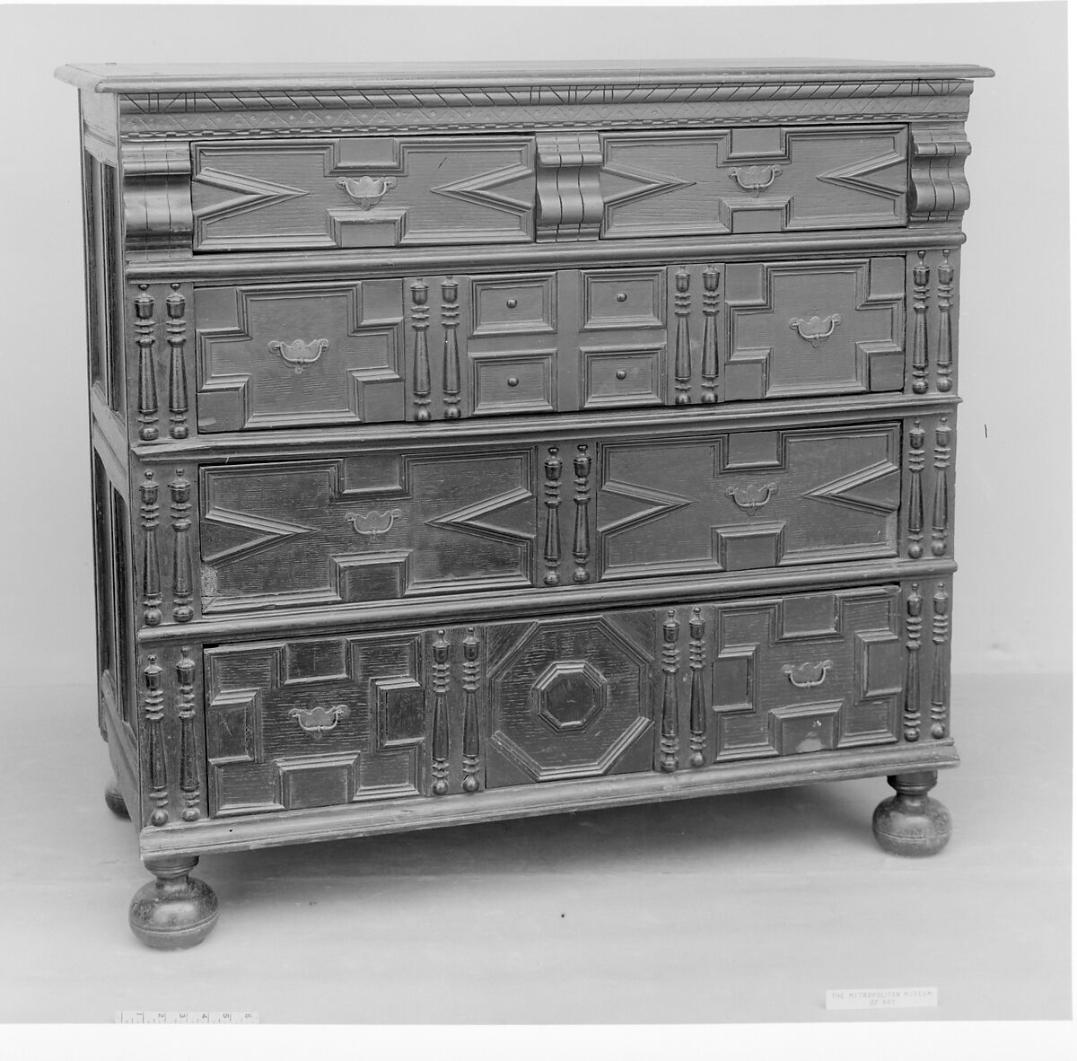 Chest of drawers, Attributed to The Symonds Shop Tradition, Red oak, walnut, cedar, maple, white pine, American