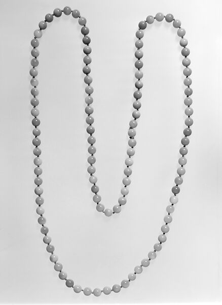 Necklace (rope), Chalcedony, European