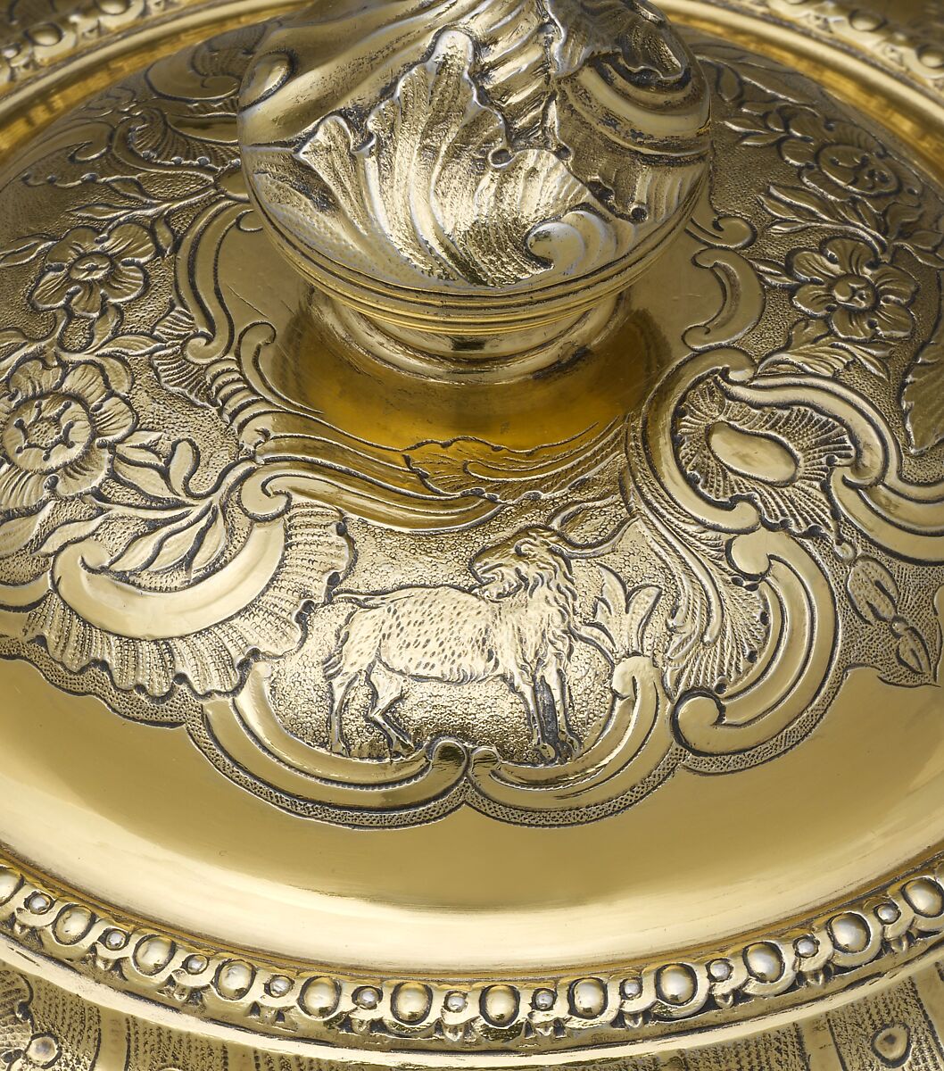 Bowl with cover (Écuelle) (part of a traveling set), Probably by Joachim-Frédéric Kirstein I (master in 1729), Silver gilt, French, Strasbourg