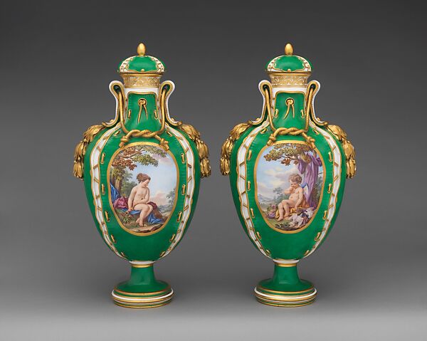 Pair of vases (vases cuir)