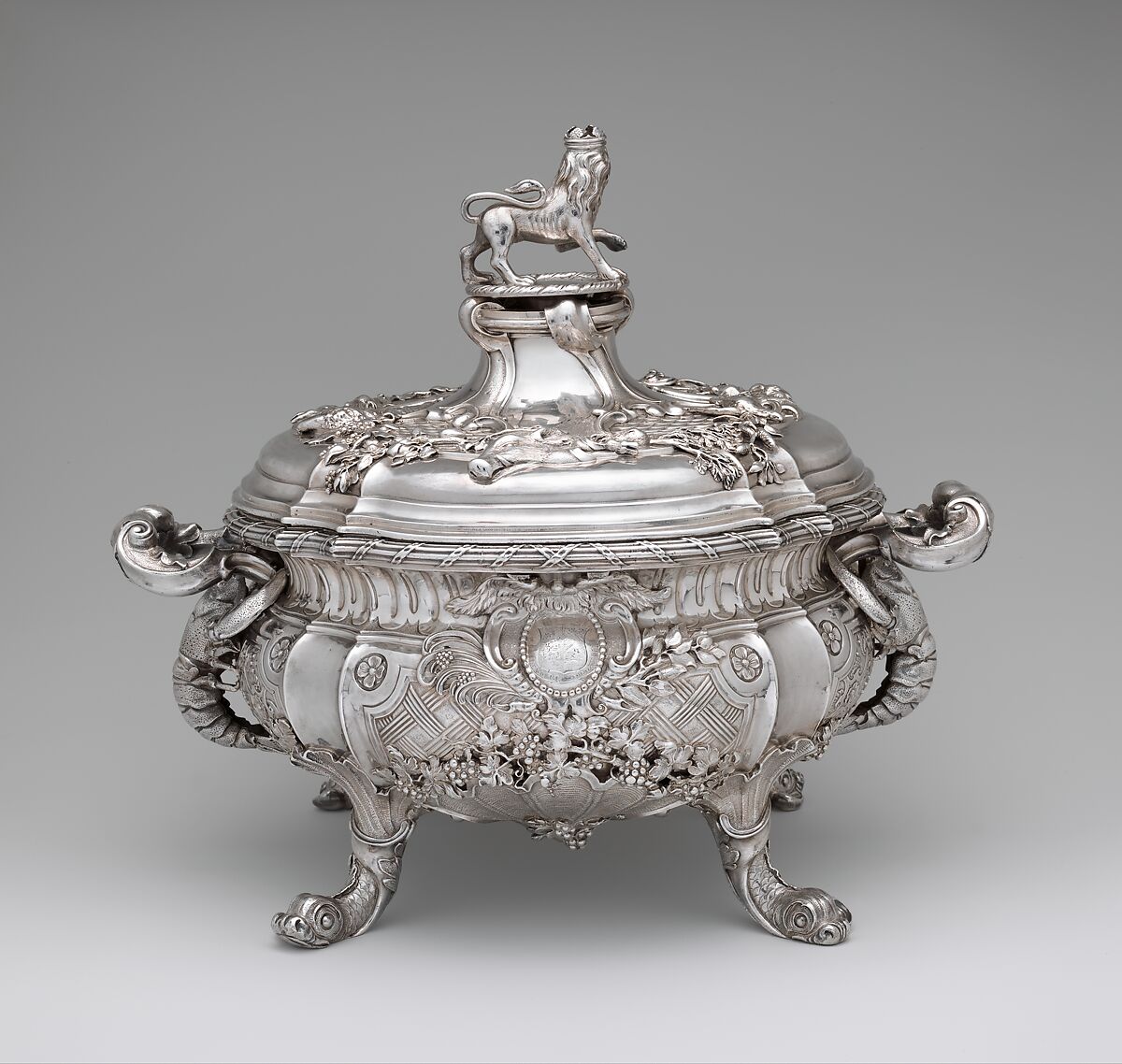 Tureen, Paul de Lamerie (British, 1688–1751, active 1712–51), Silver, British, London