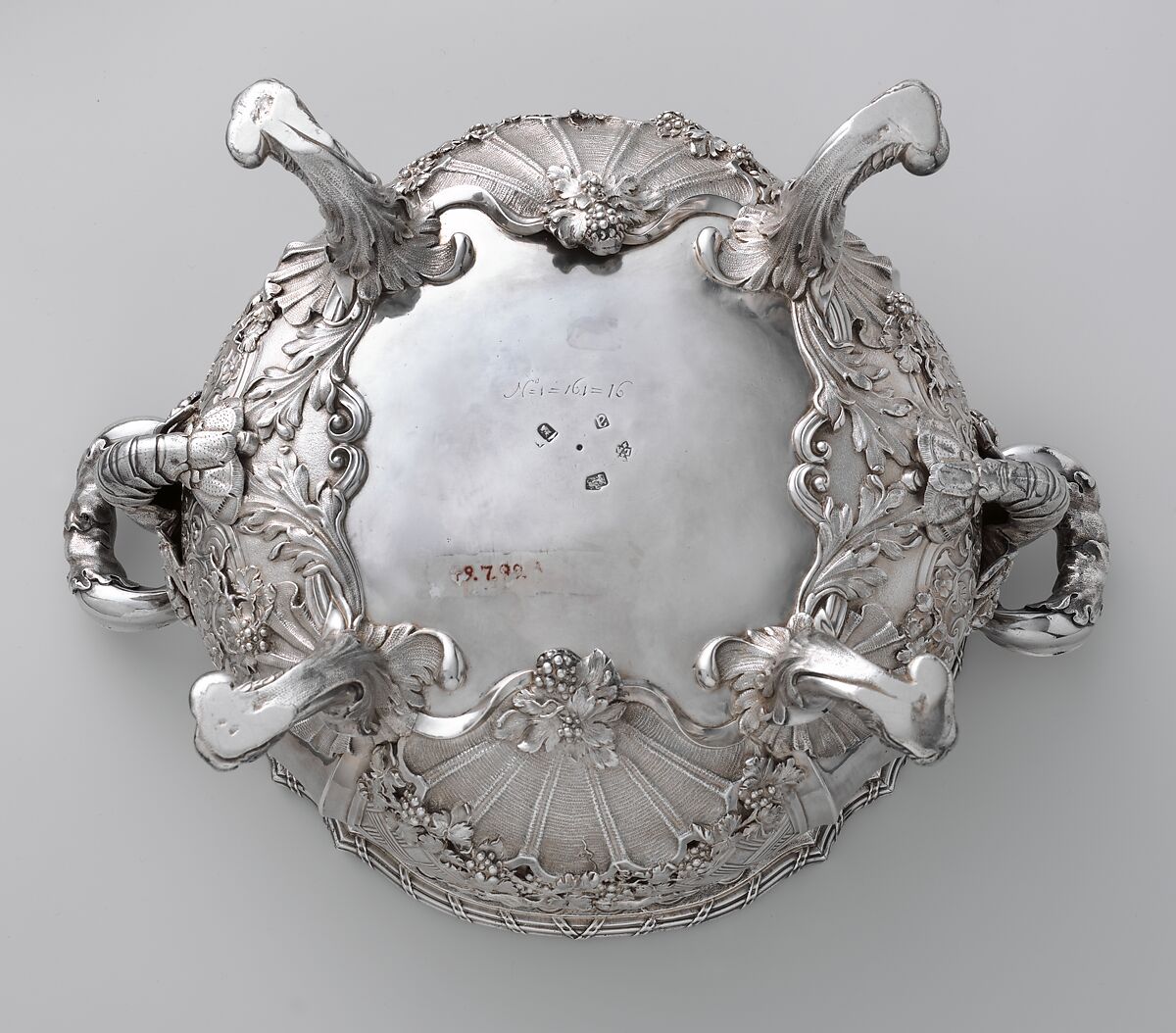 Tureen, Paul de Lamerie (British, 1688–1751, active 1712–51), Silver, British, London