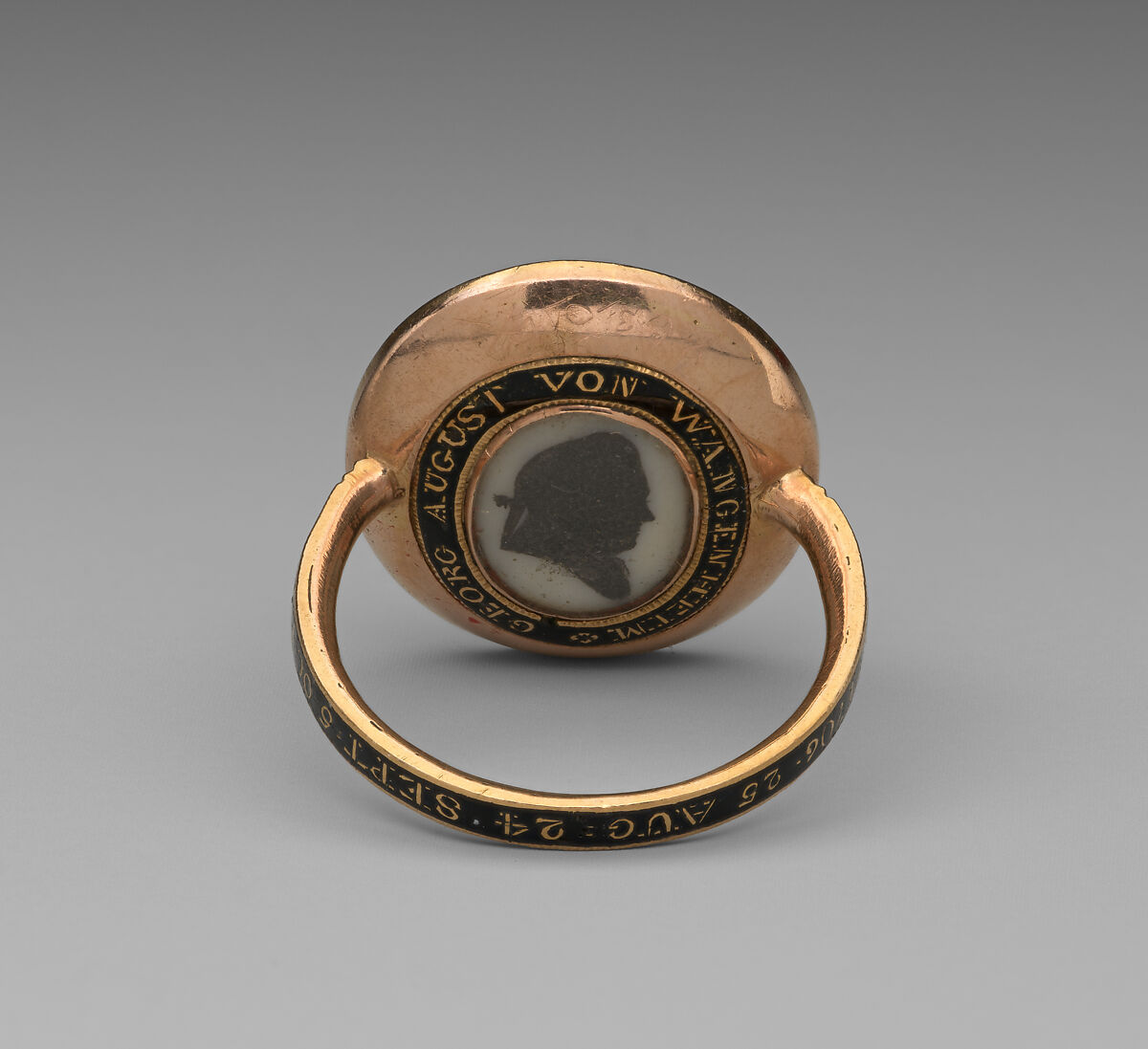 Mourning ring, Gold, enamel, possibly British