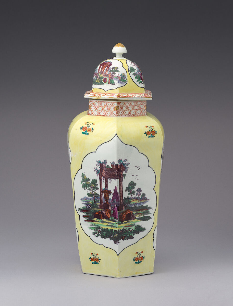 Vase with cover, Worcester factory (British, 1751–2008), Soft-paste porcelain, British, Worcester
