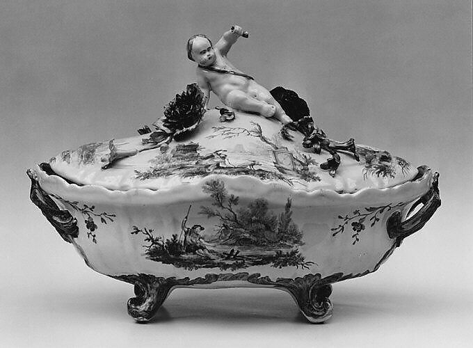 Tureen with cover, Veuve Perrin Factory, Faience (tin-glazed earthenware), French, Marseilles