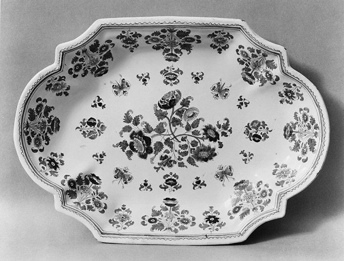 Platter, Olérys Factory (French, established Moustiers, 1738), Faience (tin-glazed earthenware), French, Moustiers 