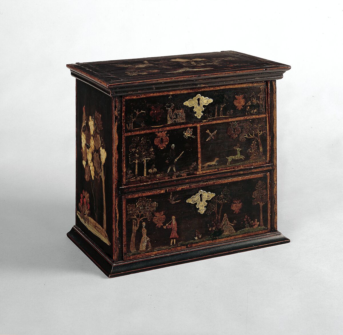 Small chest of drawers, Painted maple, yellow pine, American