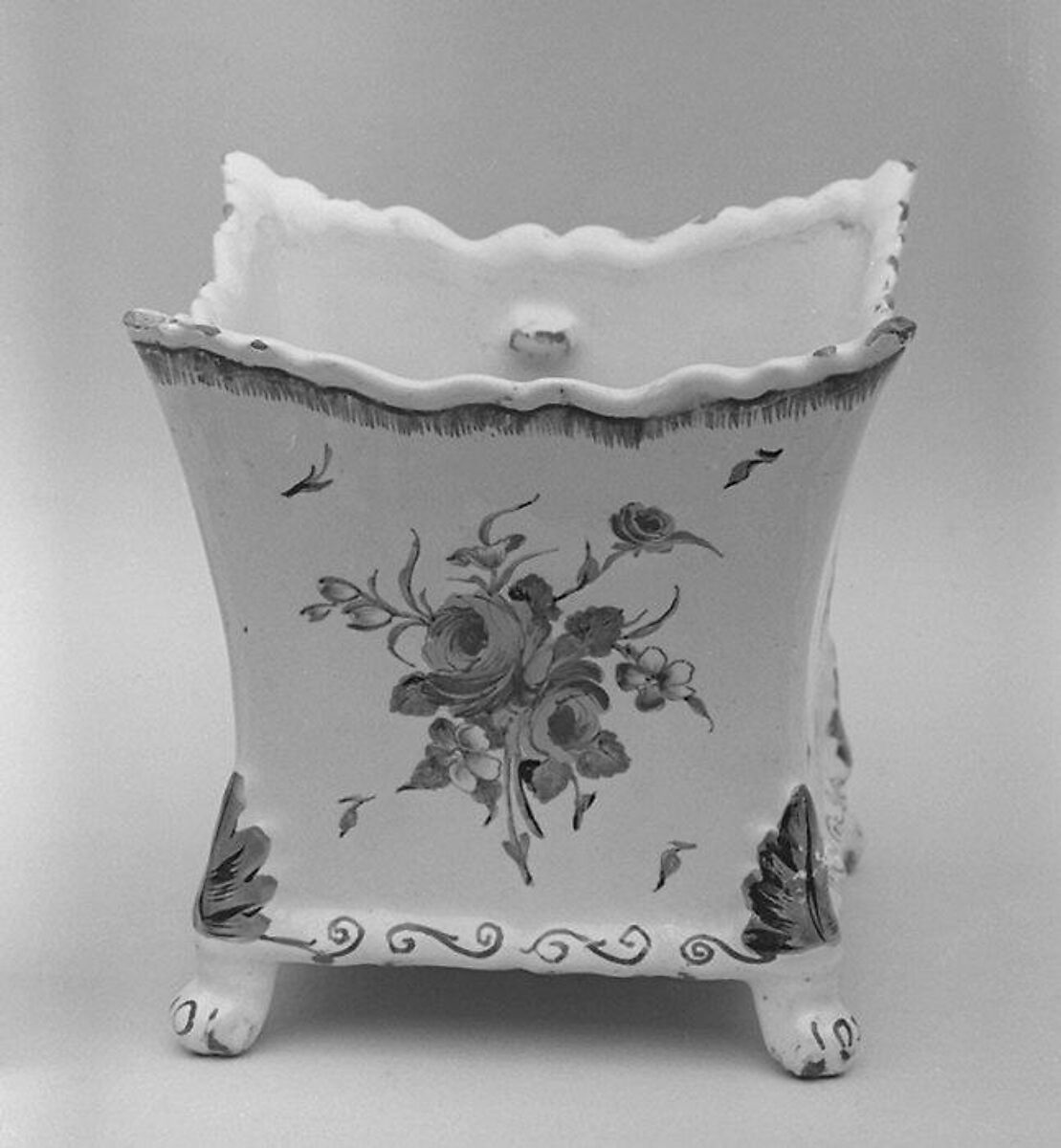 Jardinières, Tin-glazed earthenware, French, Sinceny 