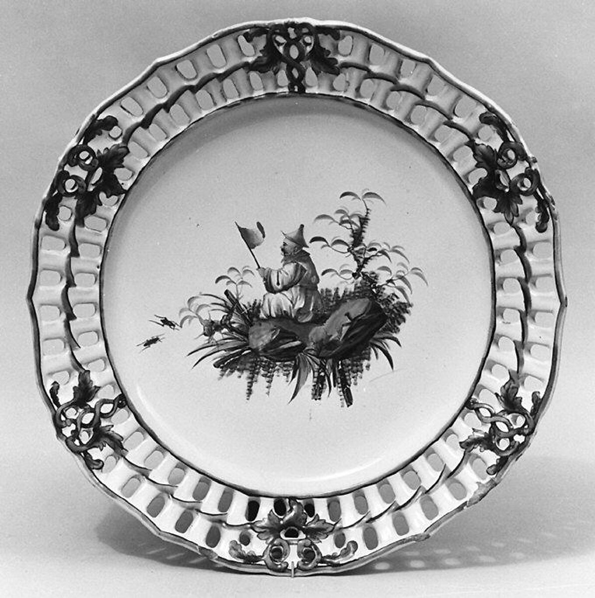 Plate, Joseph Hannong (1755–1780) period, Faience (tin-glazed earthenware), French, Strasbourg 