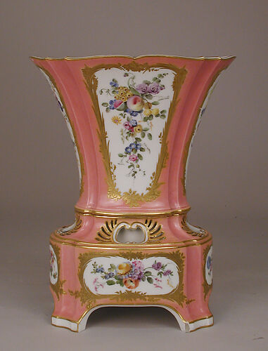 Vase (vase hollandois nouveau ovale) (one of a pair) (part of a set)