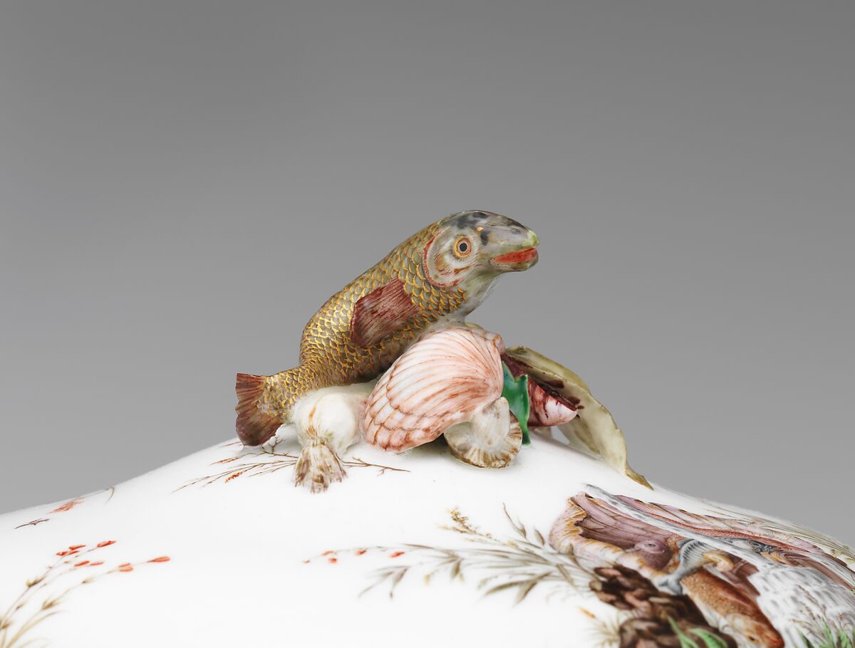 Broth bowl with cover and stand (écuelle ronde et plateau rond), Vincennes Manufactory (French, ca. 1740–1756), Soft-paste porcelain decorated in polychrome enamels, gold, French, Vincennes