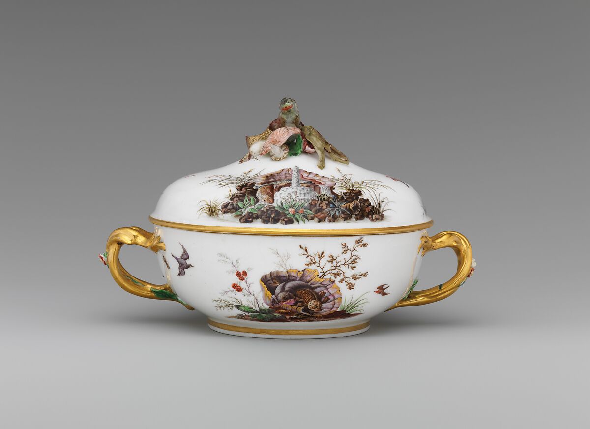 Broth bowl with cover and stand (écuelle ronde et plateau rond), Vincennes Manufactory (French, ca. 1740–1756), Soft-paste porcelain decorated in polychrome enamels, gold, French, Vincennes