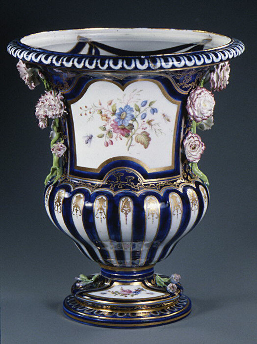 Vase (vase le boitteux), Vincennes Manufactory (French, ca. 1740–1756), Soft-paste porcelain, French, Vincennes 