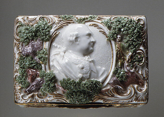 Snuffbox, Fürstenberg Porcelain Manufactory (German, founded 1747), Hard-paste porcelain, silver-gilt mounts, German, Fürstenberg