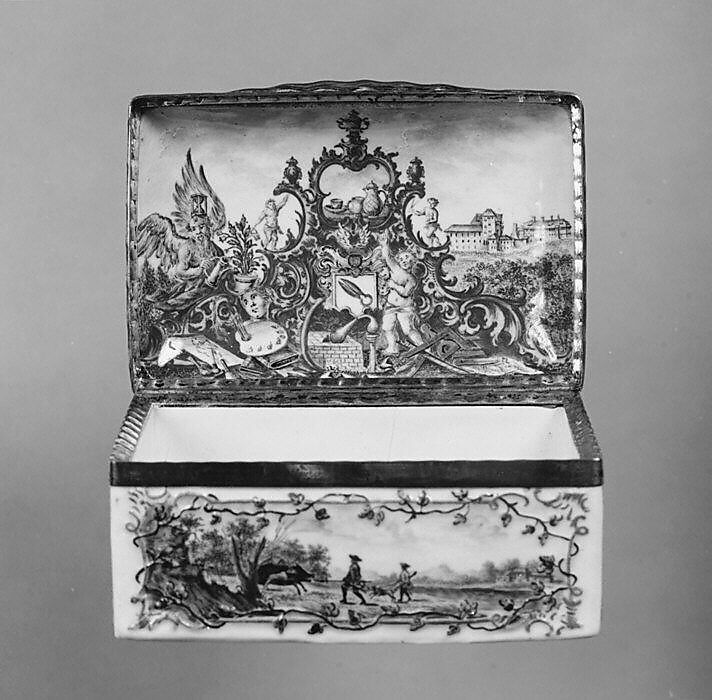 Snuffbox, Fürstenberg Porcelain Manufactory (German, founded 1747), Hard-paste porcelain, silver-gilt mounts, German, Fürstenberg