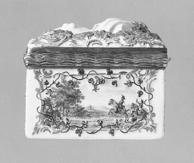 Snuffbox, Fürstenberg Porcelain Manufactory (German, founded 1747), Hard-paste porcelain, silver-gilt mounts, German, Fürstenberg