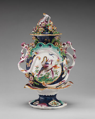 Vase with cover (part of a garniture)